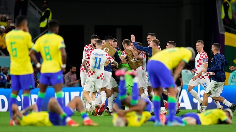 croatia ăn mừng khi đánh bại brazil